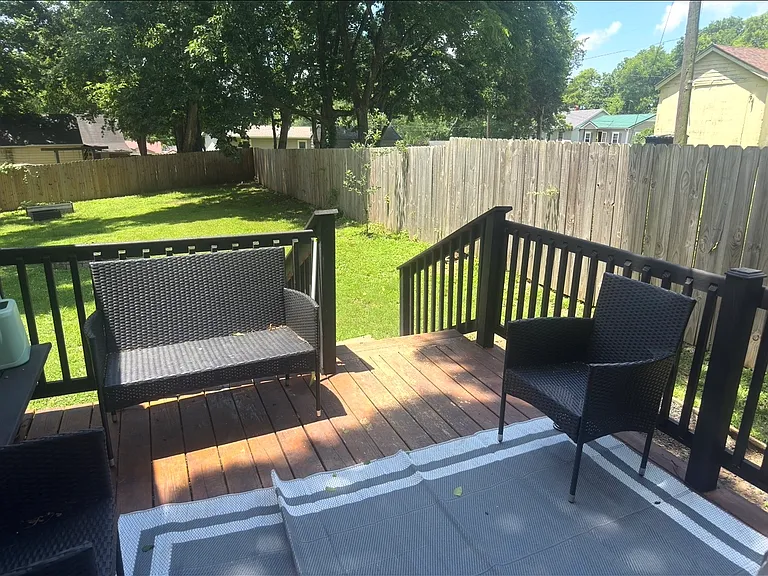 1117 Morningside Dr — Photo 8
