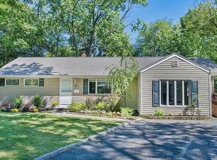 21 Carlton Dr, Montclair, NJ 07043