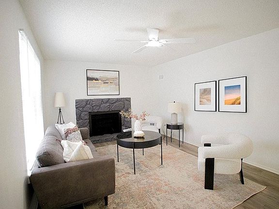 2nd image of 10921 McKinley Ave