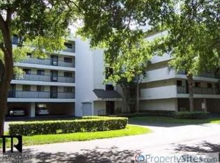 1814 Golfview Dr, Tarpon Springs, FL 34689