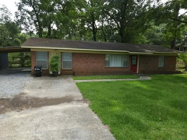 556 Flowers Dr, Laurel, MS 39440