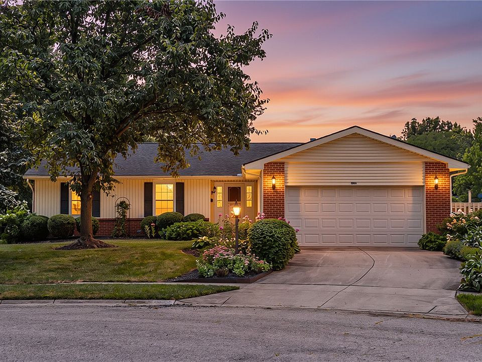 1st image of 4305 Spring Hollow Ct