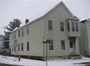 725 19th St, Watervliet, NY 12189
