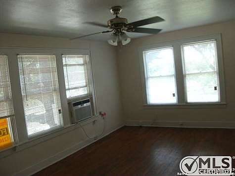 4th image of 207 W White APT 2