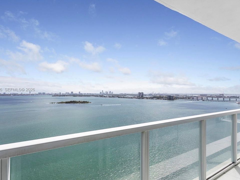 1st image of 665 NE 25th St Penthouse 1