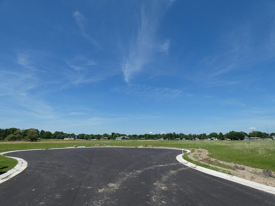2nd image of 3085 Prairie Cir