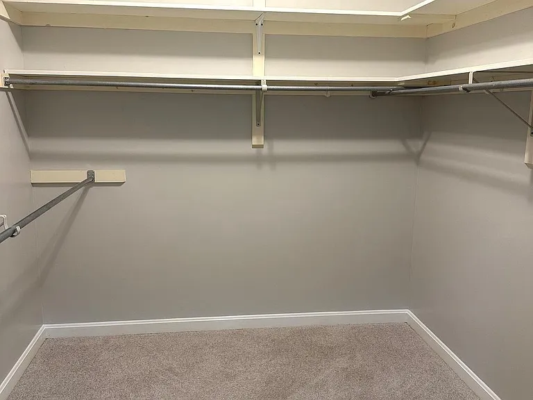 364 Phoenix Dr — Photo 16