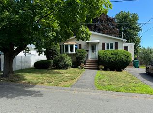 8 Hamley St, Lynn, MA 01905
