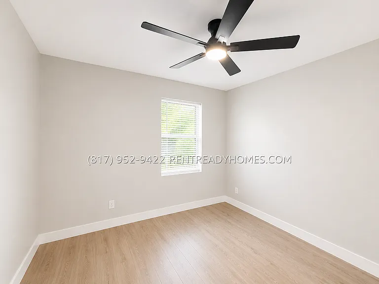 11319 Murr Way — Photo 4