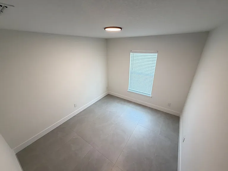 2614 Palomar Ave SE — Photo 28