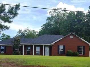 58 Oakwood Dr, Shorter, AL 36075