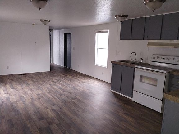 2nd image of 507 Tidal St #13
