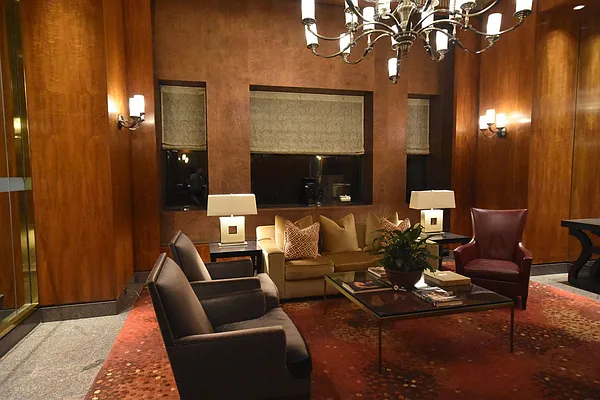 Sold by Luxury Habitat | media 11