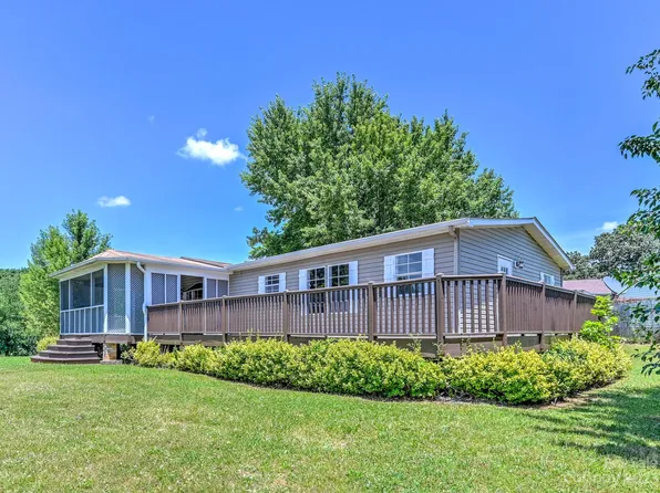 29 Dorothy Ln, Leicester, NC 28748