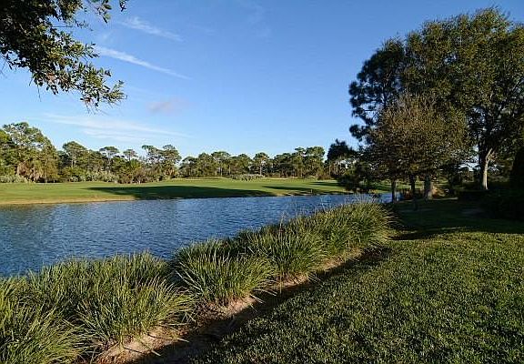 2nd image of 8121 SE Golfhouse Dr