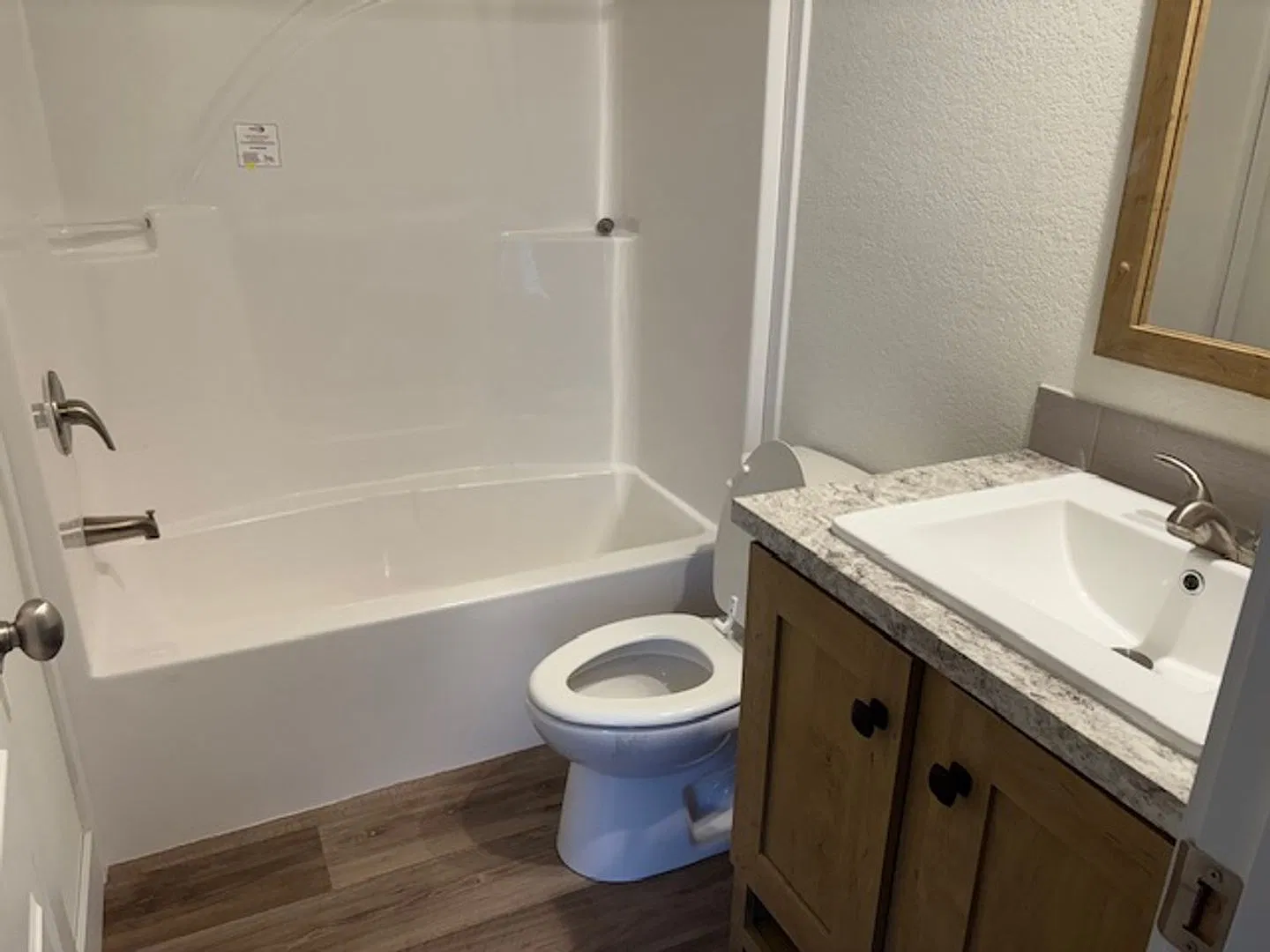 Centrally Located 3 Bedroom 2 Bath Manufactured Home — Photo 4
