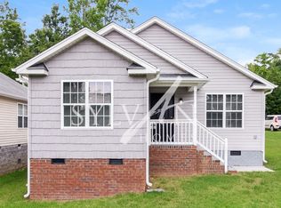 511 Denny Rd, Greensboro, NC 27405