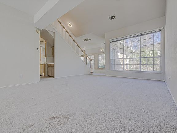 5th image of 30011 Oakland Hills Dr