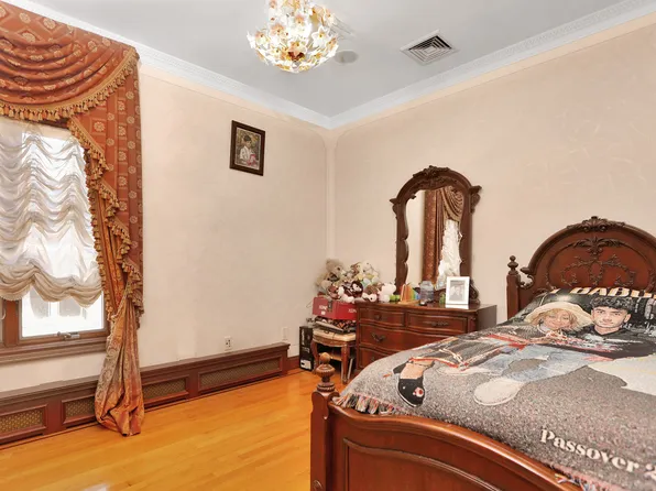 184-46 Aberdeen Road image 25 of 43