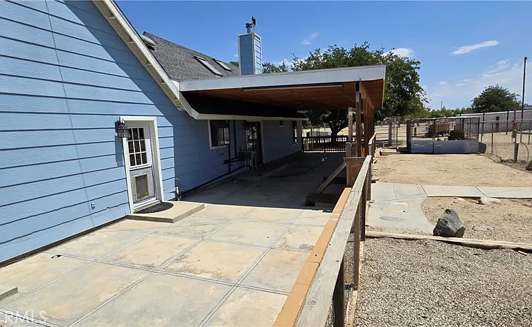7806 E Avenue U — Photo 17