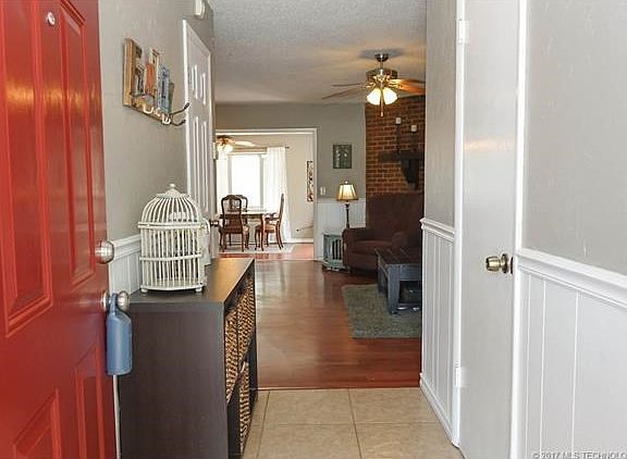 Front entry to greatroom.