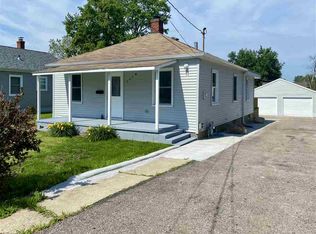 1518 W 11th St, Waterloo, IA 50702