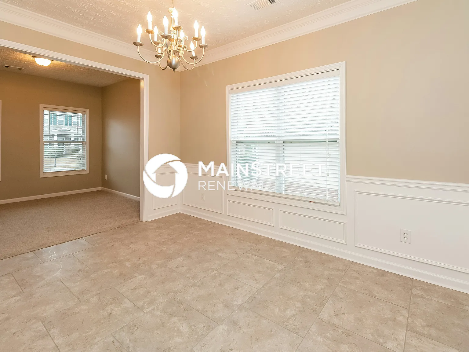 2360 Village Green Dr — Photo 3