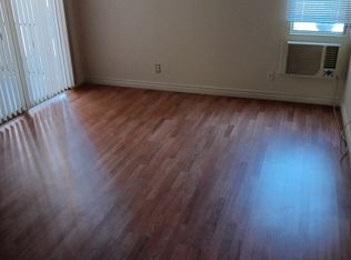 919 S Marengo Ave APT 4, Pasadena, CA 91106
