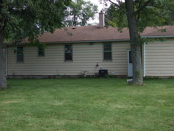 2nd image of 9584 Church St