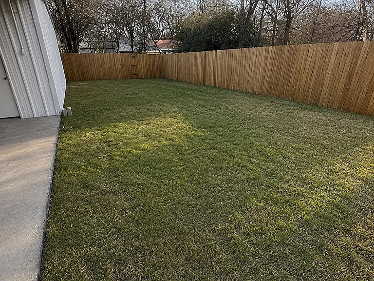 2716 W Biddison St — Photo 17