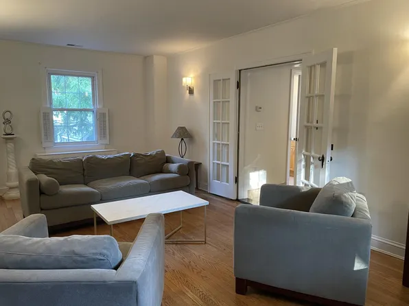 5750 Macarthur Blvd NW, Washington, DC 20016