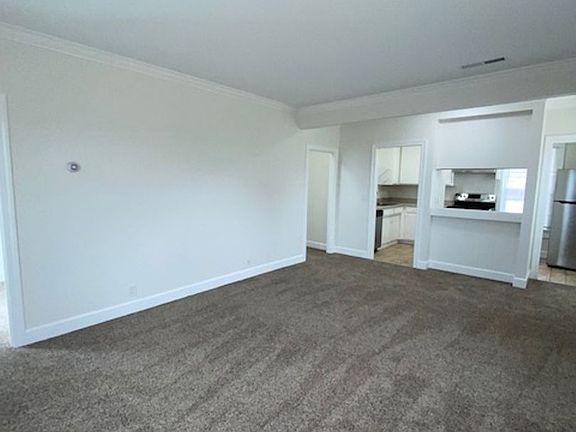 2nd image of 585 Laine St #20-B