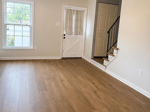 2nd image of 25 Arwell Ct #15C
