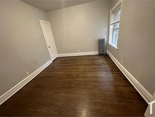 2nd image of 6752 S Crandon Ave