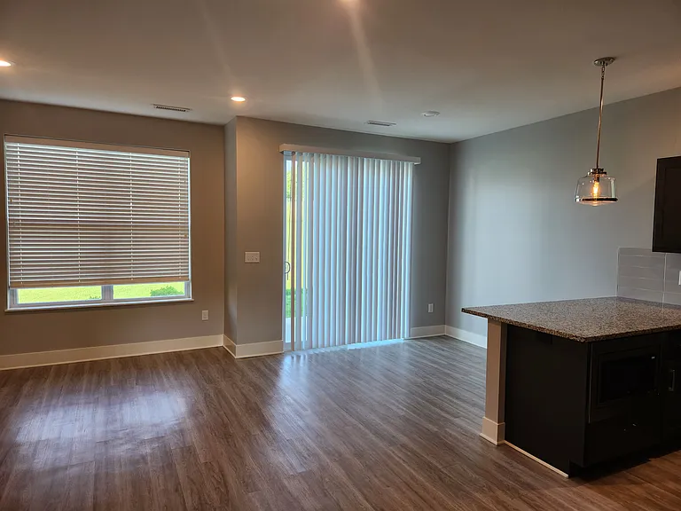 Hanover Townhomes — Photo 15