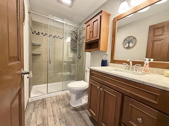 4th image of 2308 West Lawn AVENUE
