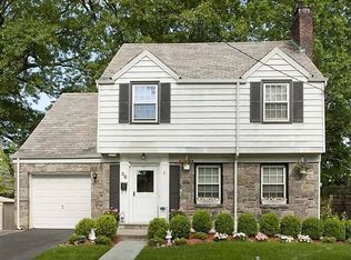 38 Ritchie Dr, Yonkers, NY 10705