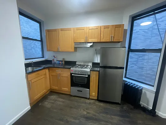 Rented by Bond New York | media 7