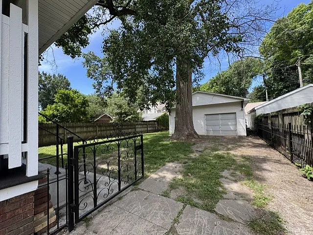 1119 S Macarthur Blvd — Photo 36