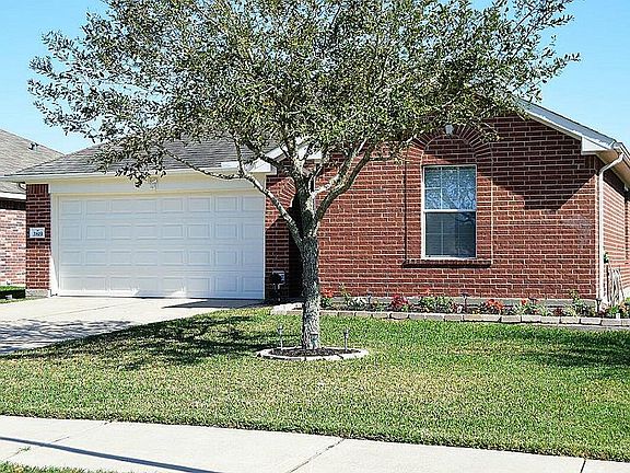5th image of 2819 Long Grove Ln
