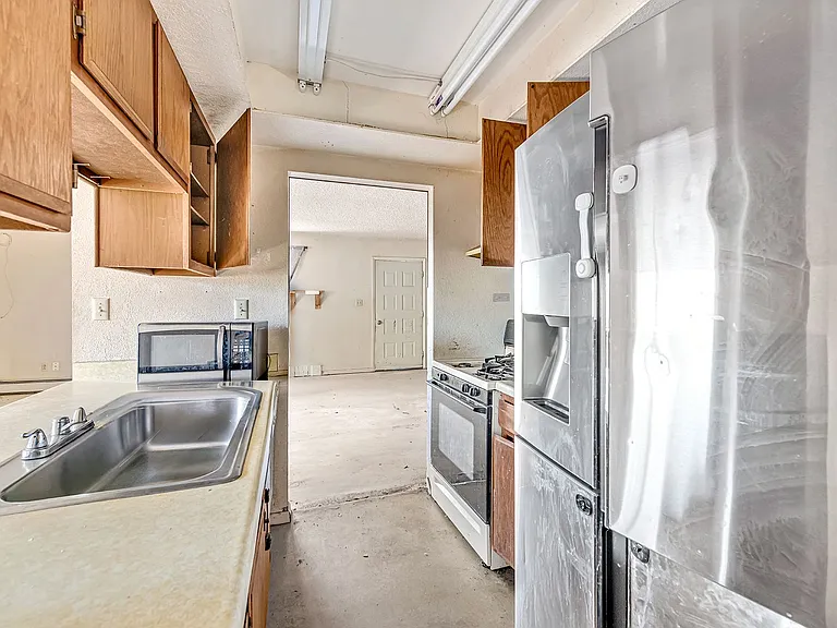 3342 E 3/4 Rd — Photo 11