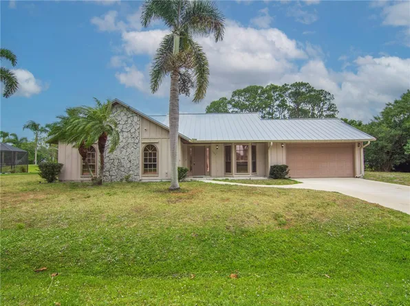5102 Feather Creek Dr, Fort Pierce, FL 34951