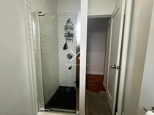 Rented by Yaffa Realty LLC | media 9