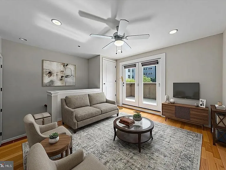 2916 Penny Ln — Photo 36