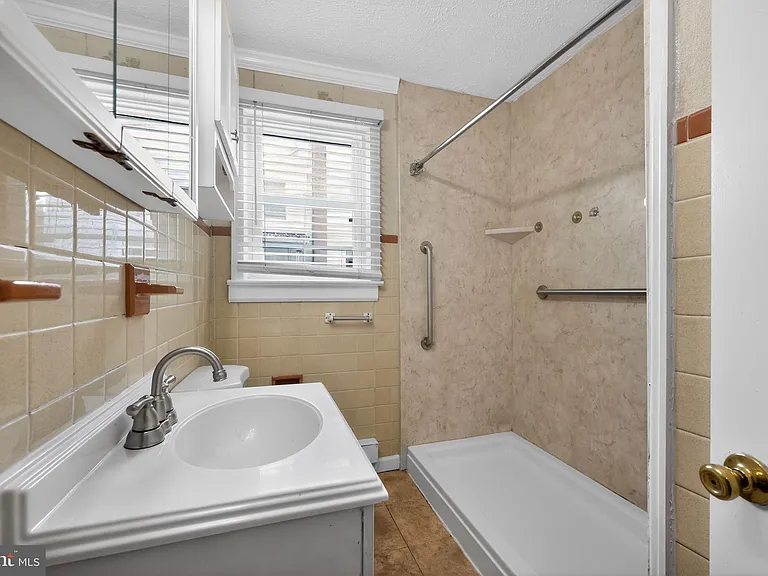 4225 Walsh Ave — Photo 21