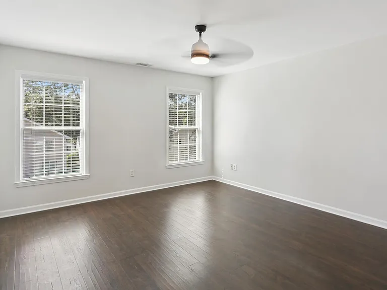 1579 Liberty Ave SE — Photo 21
