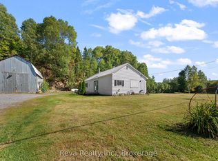 834 Hybla Rd, Hastings Highlands, ON K0L1C0