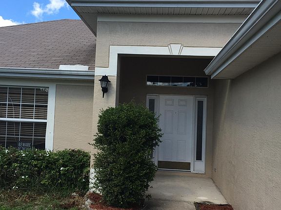 3rd image of 589 SW Fairway Avenue