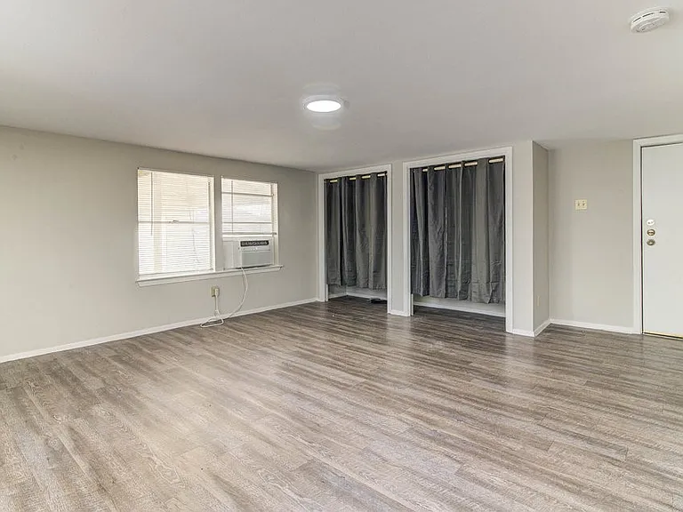 4908 Lynnwood St #B — Photo 3