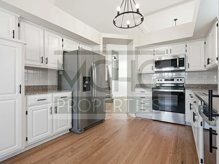 15239 Goodman St — Photo 15